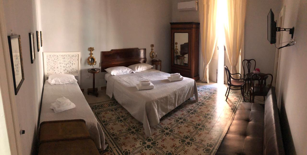 Отель Borgo Civico 10 Кава-де-Тиррени Экстерьер фото